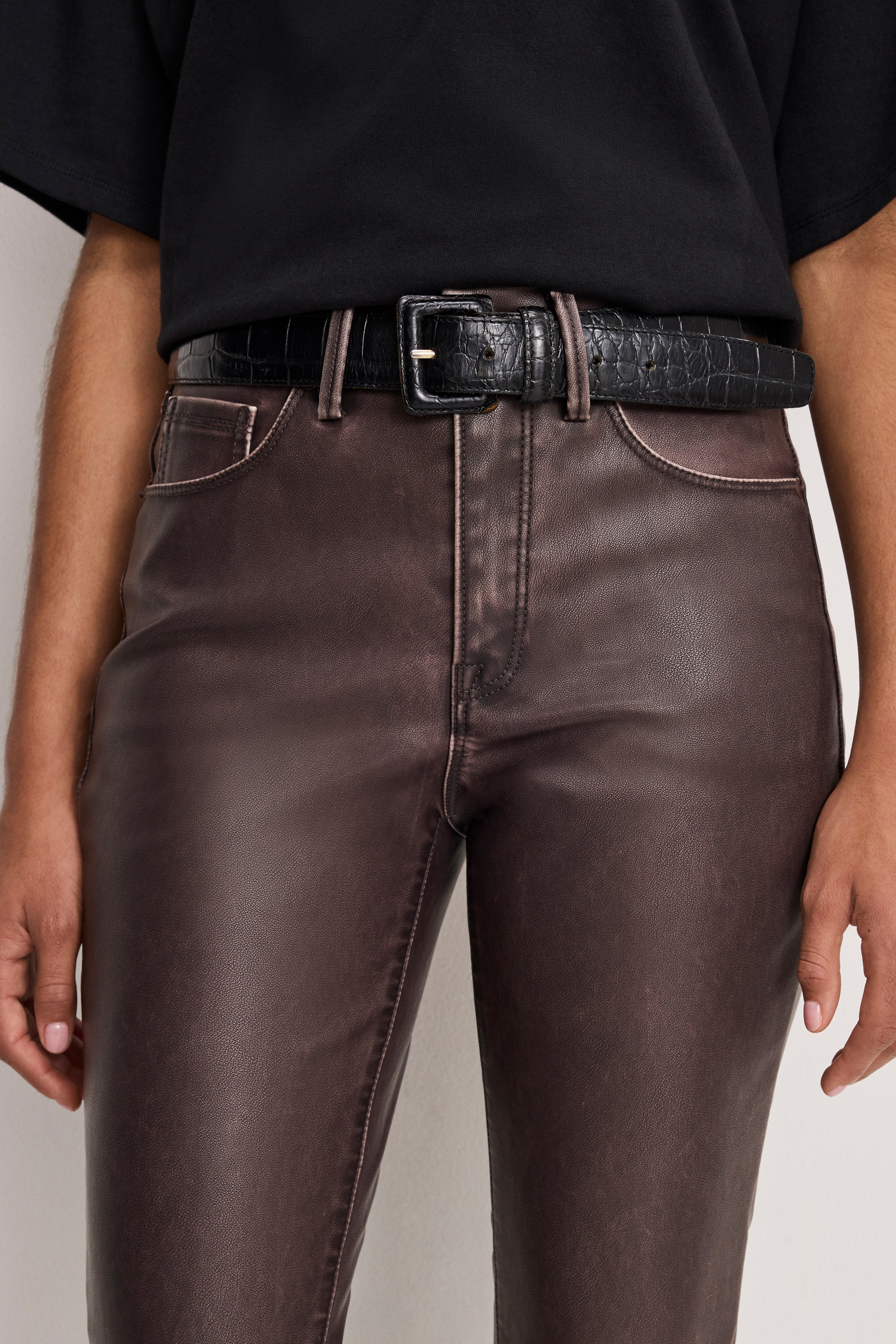 GOOD CLASSIC BOOTCUT FAUX LEATHER PANTS | VAMP001 – GOOD AMERICAN