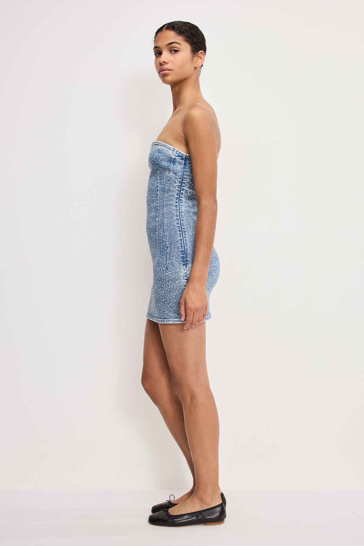 CRYSTAL STRAPLESS MINI DRESS | INDIGO1097-2 | GOOD AMERICAN | MODEL_A