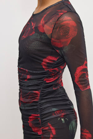 MESH RUCHED MAXI DRESS | MOODY RED ROSES001