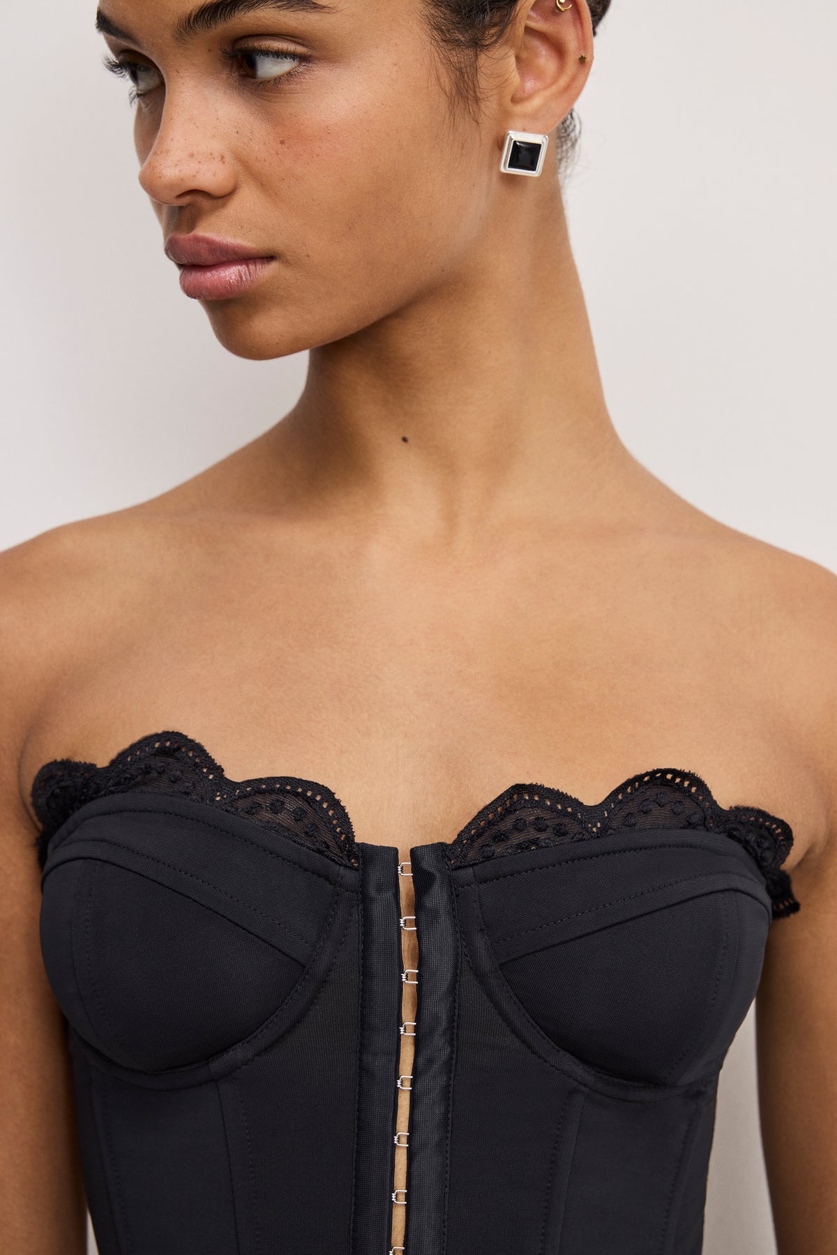 MATTE JERSEY LACE TRIM  BUSTIER | BLACK001