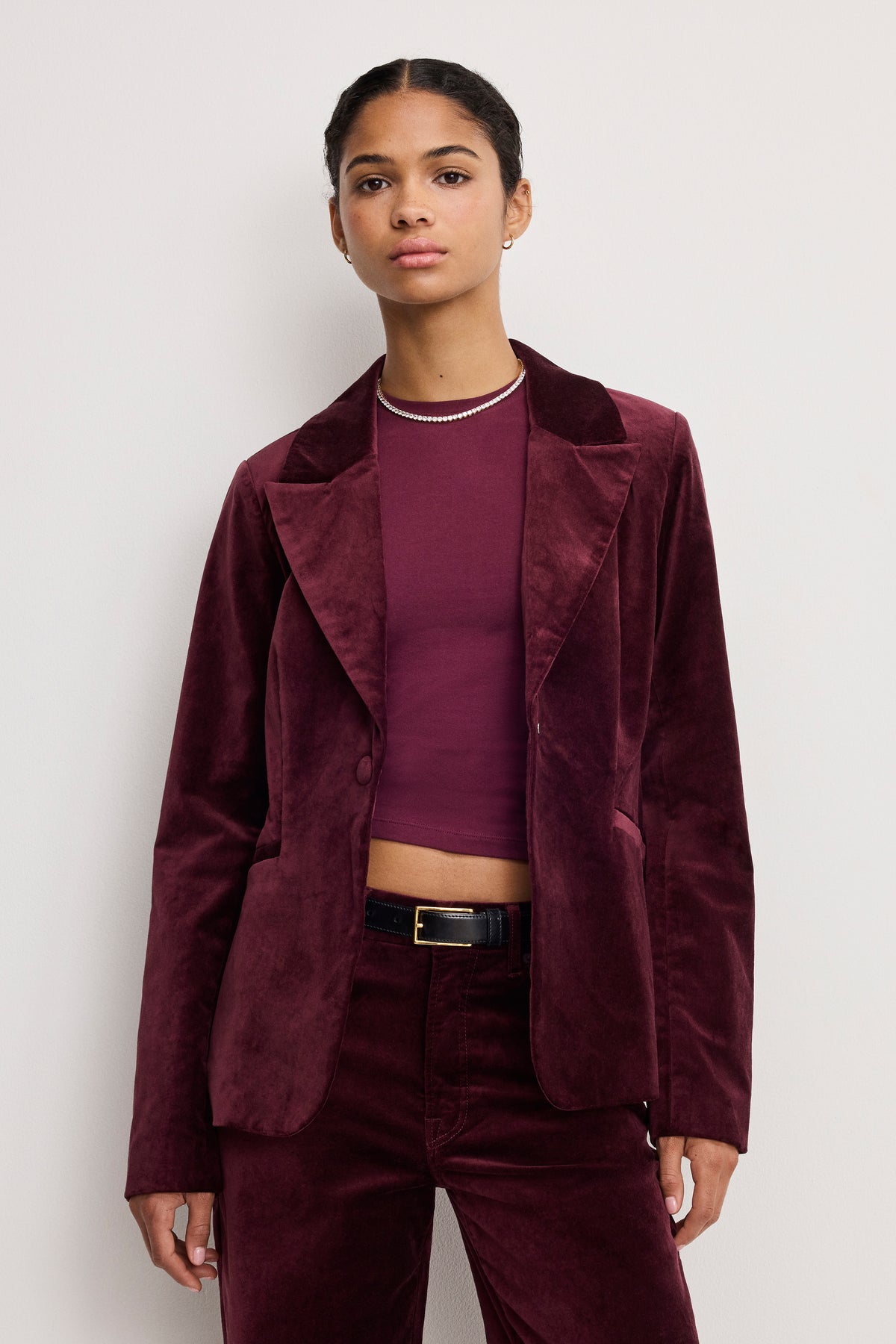 VELVET SCULPTED BLAZER | FIG007-2 | GOOD AMERICAN | MODEL_A