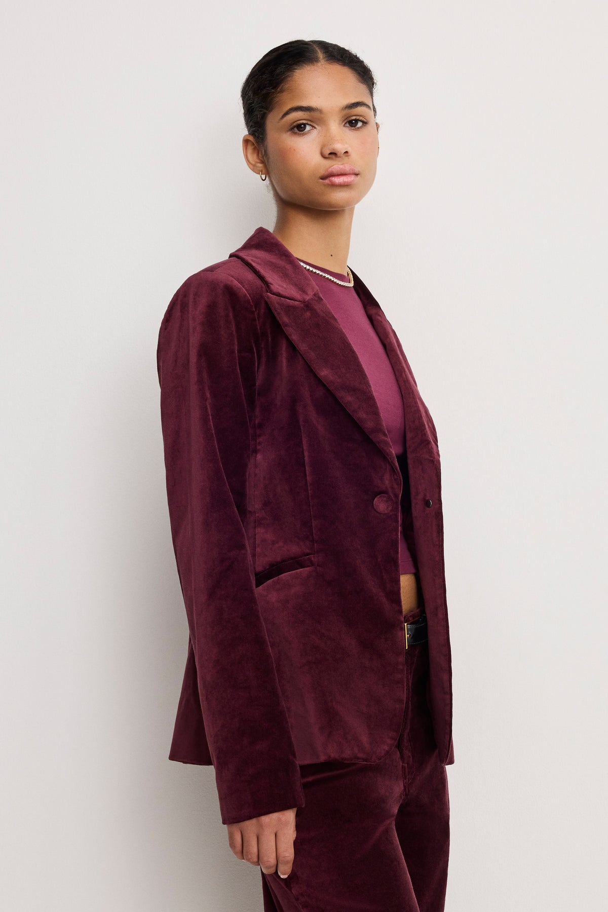 VELVET SCULPTED BLAZER | FIG007-3 | GOOD AMERICAN | MODEL_A
