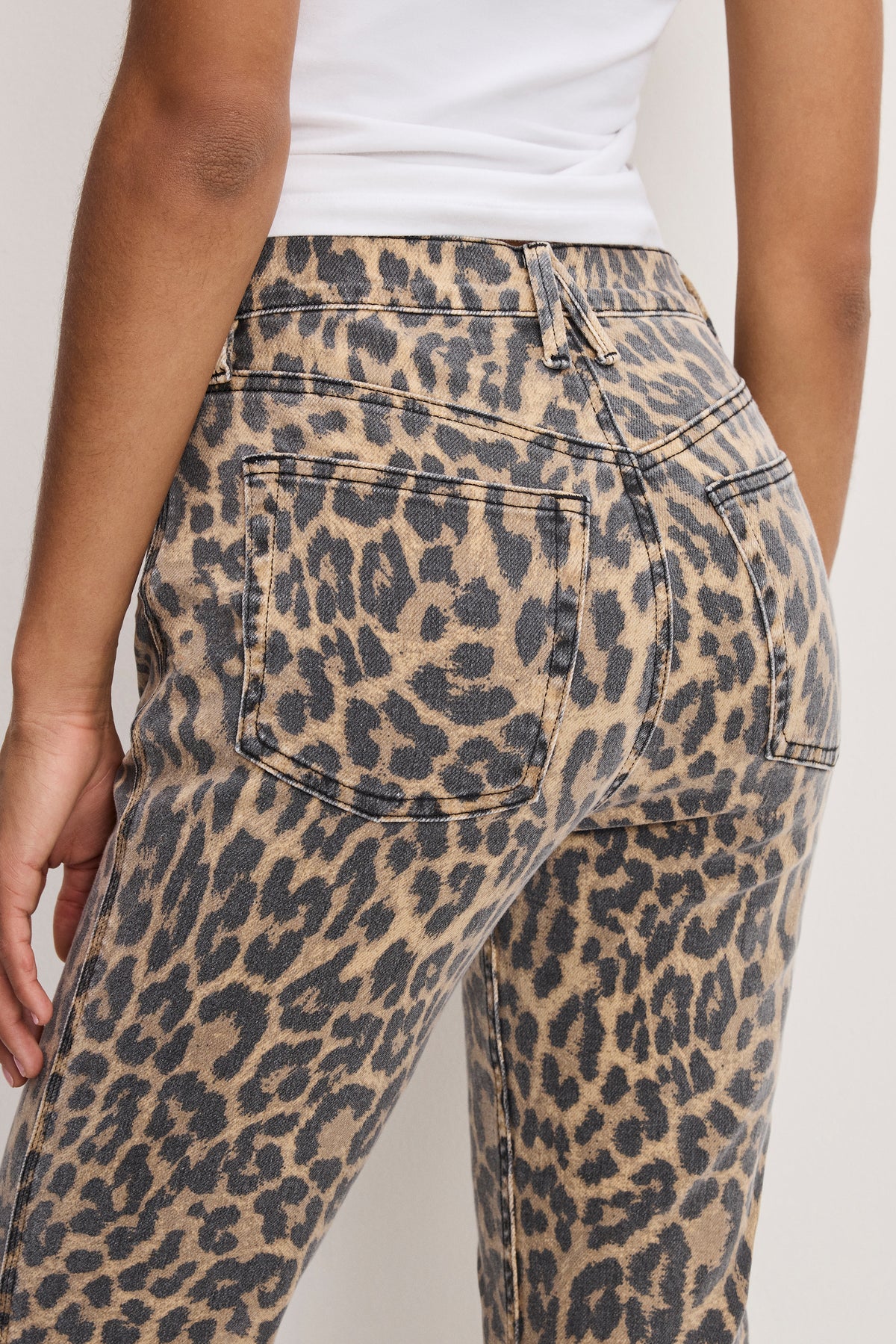 GOOD KICK FLARE LEOPARD JEANS | LUCKY LEOPARD001-5 | GOOD AMERICAN | MODEL_A