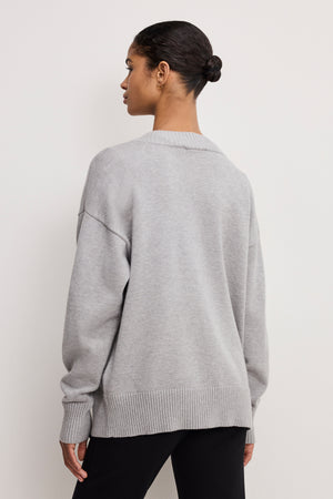 DEEP V KNIT SWEATER | MELANGE GREY