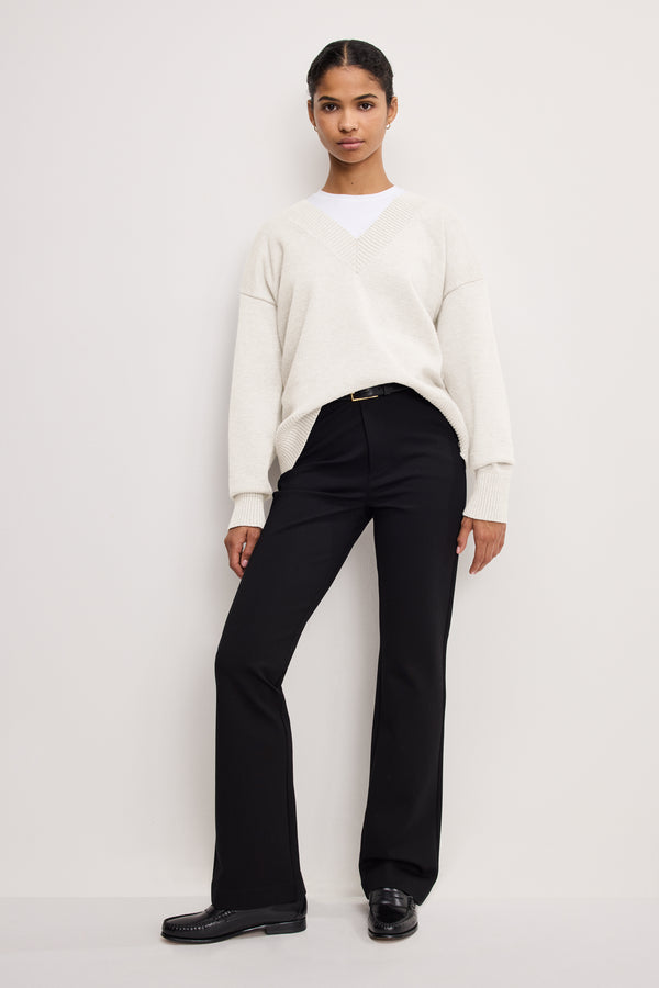 DEEP V KNIT SWEATER | VANILLA001