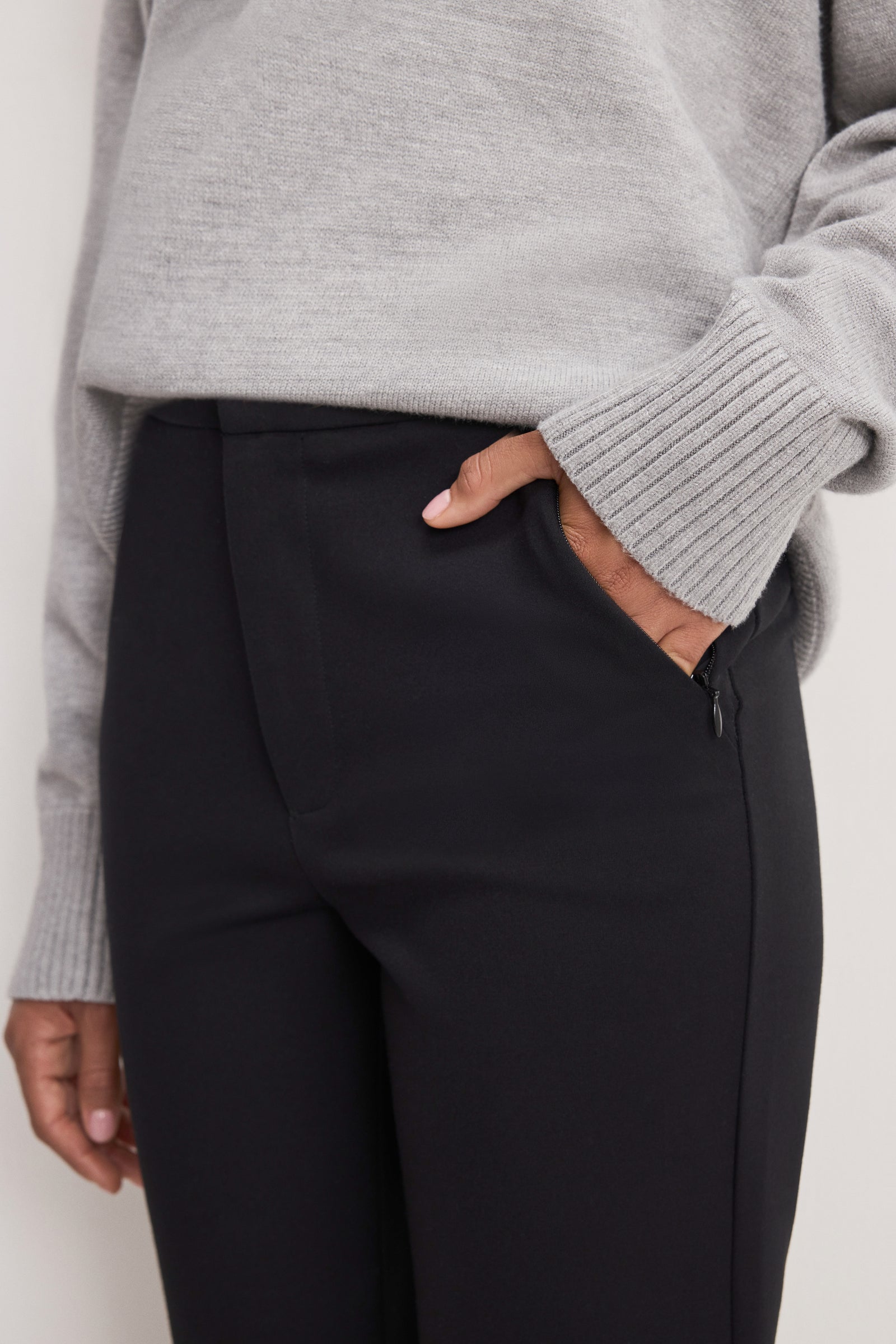 SOFT STRETCH PONTE STRAIGHT TROUSERS | BLACK001
