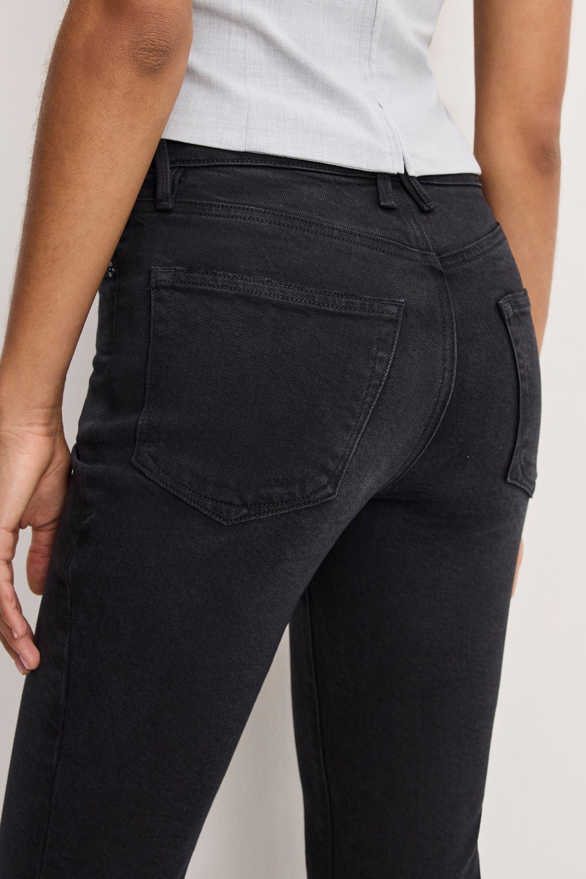 SOFT TECH GOOD CLASSIC BOOTCUT JEANS | BLACK344