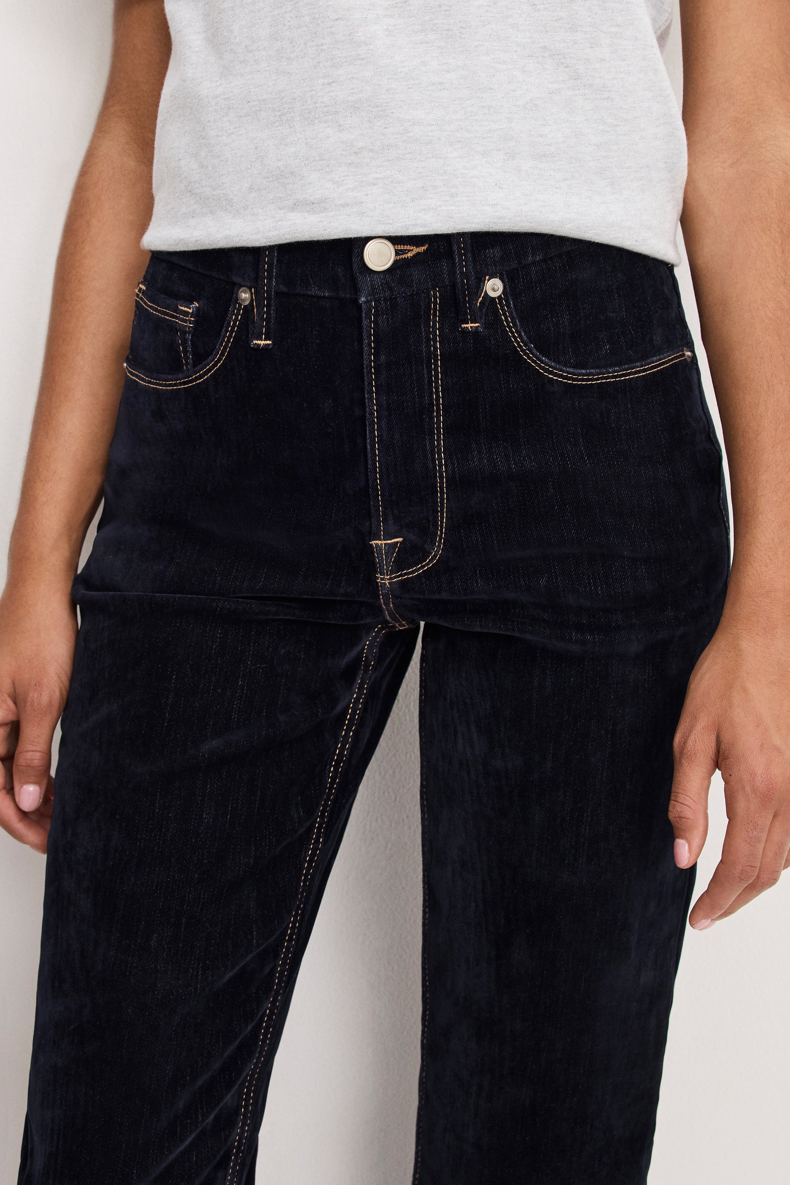 GOOD ICON STRAIGHT FLOCKED DENIM JEANS | INDIGO939