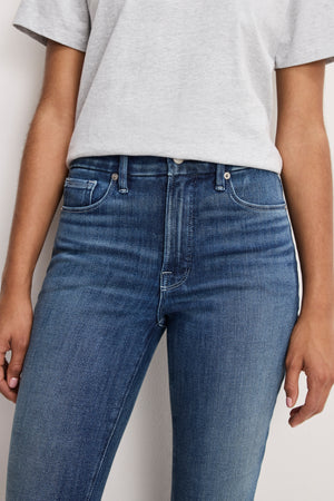 SOFT TECH GOOD LEGS FLARE JEANS | INDIGO855
