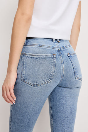 SOFT TECH GOOD LEGS STRAIGHT JEANS | INDIGO711