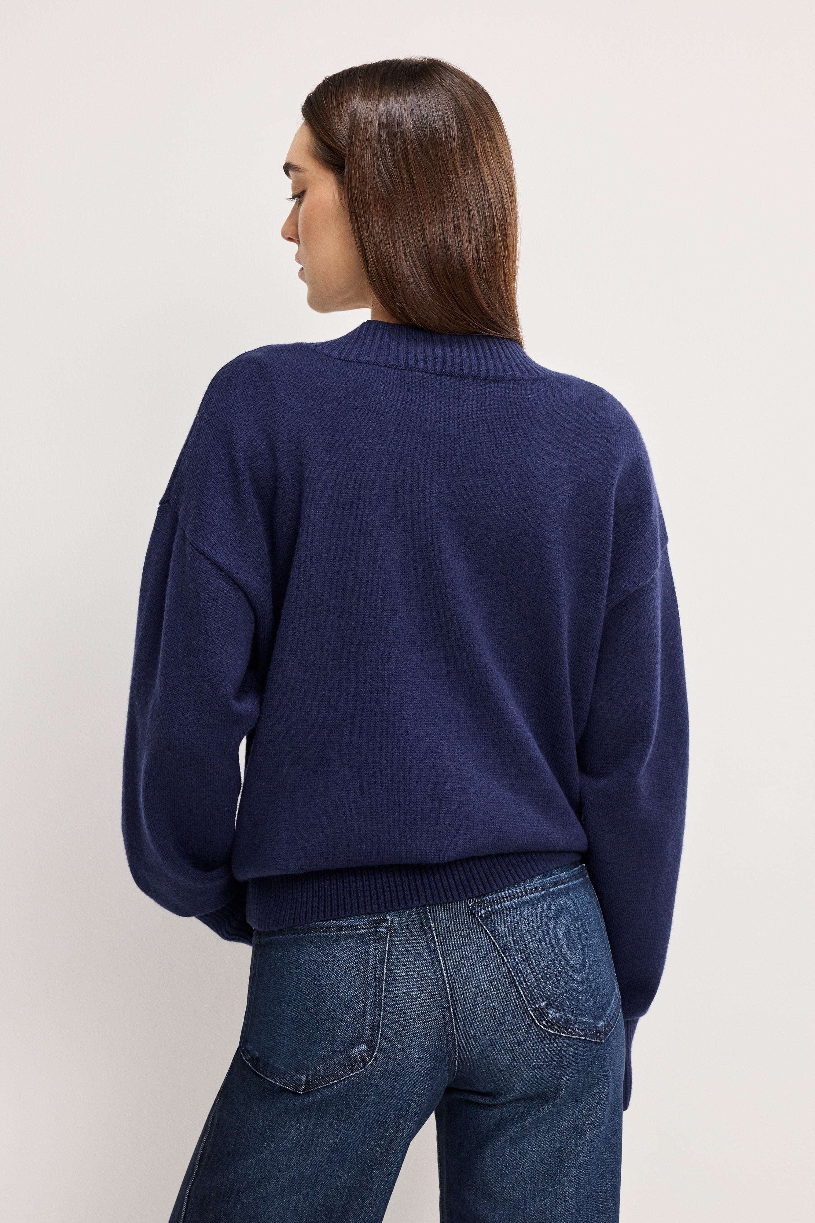 DEEP V KNIT SWEATER | HORIZON INK – GOOD AMERICAN