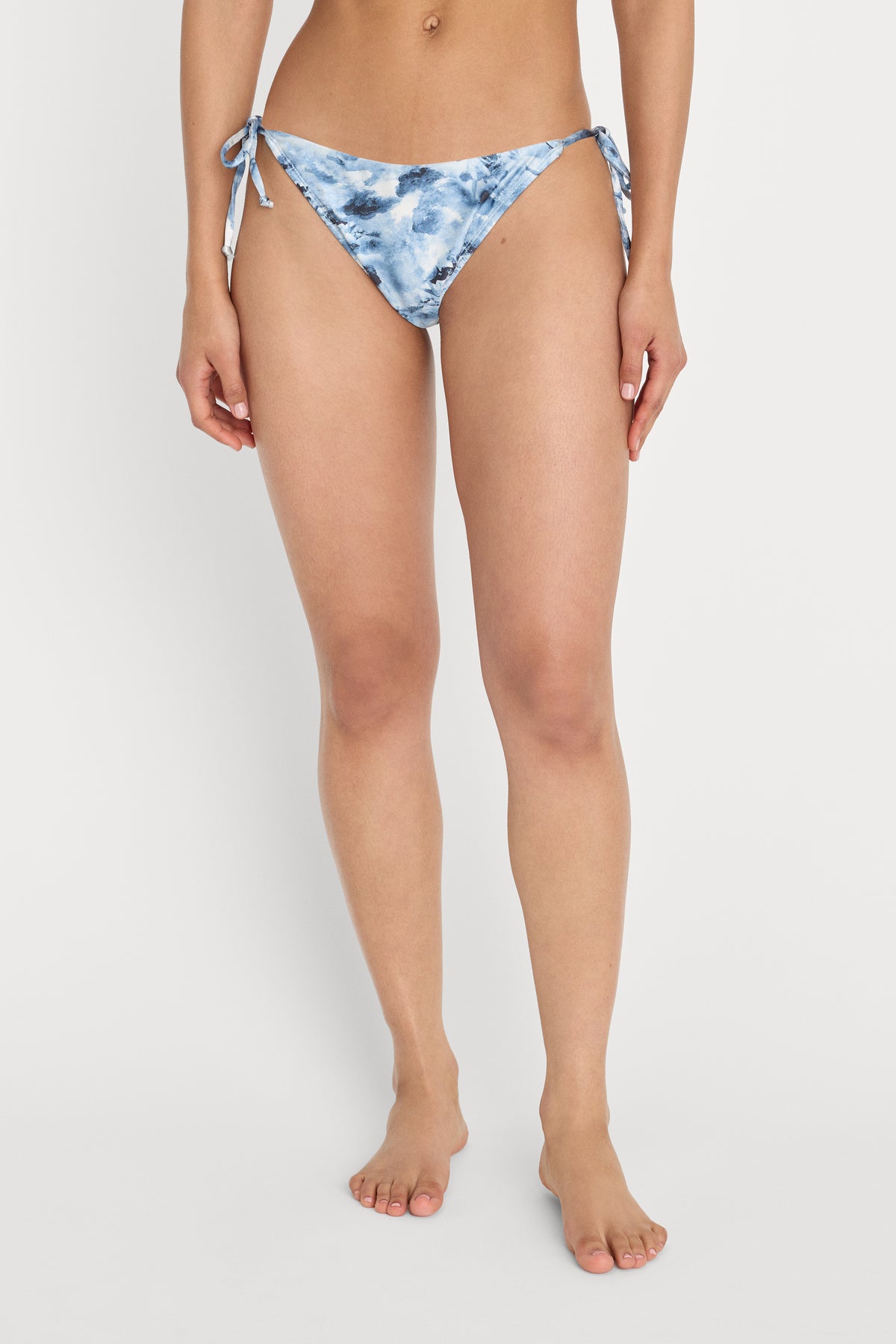 PRINT STRING BIKINI BOTTOM | BLUE ANGEL PRINT-2 | GOOD AMERICAN | MODEL_A