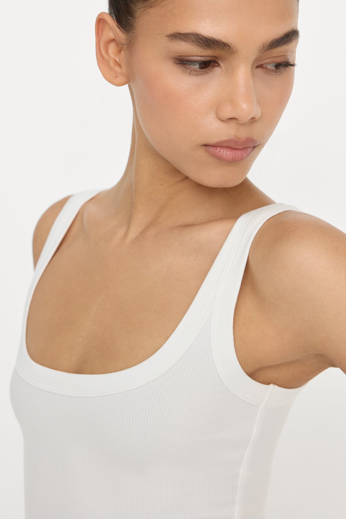 MODAL RIB TANK BODYSUIT | CHALK-6 | GOOD AMERICAN | MODEL_A