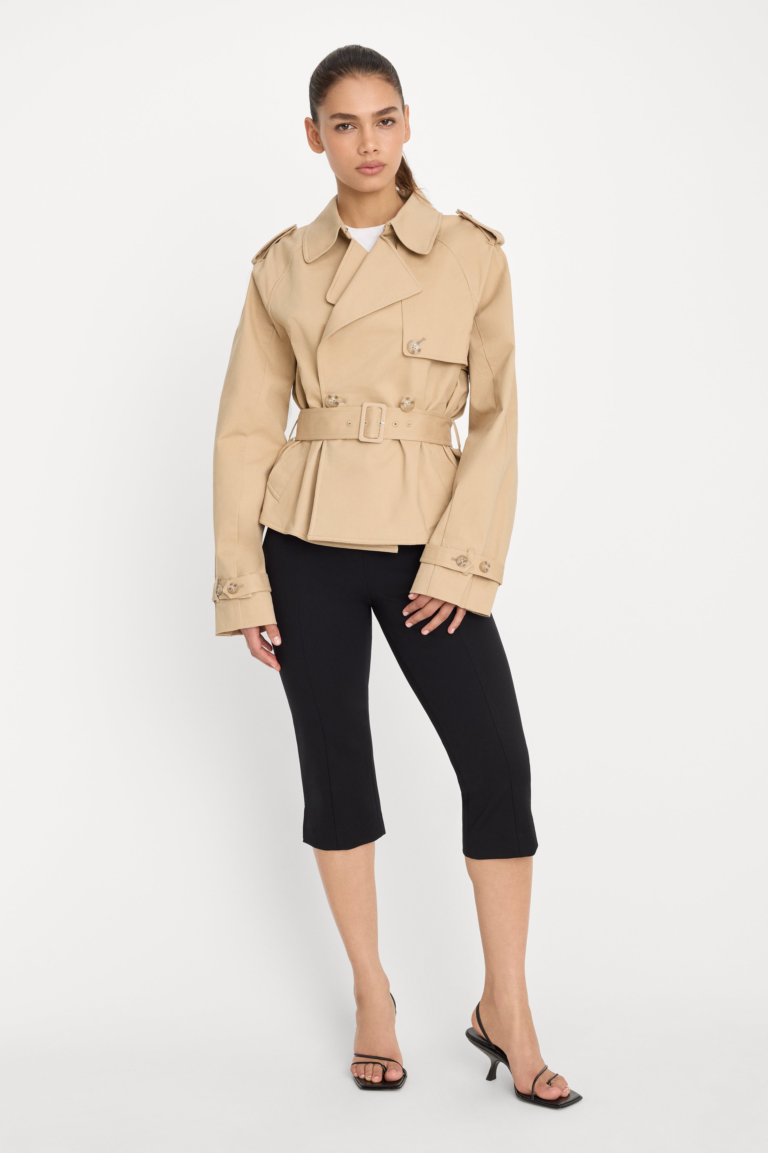 THE CROPPED TRENCH JACKET | SANDY FAWN – GOOD AMERICAN