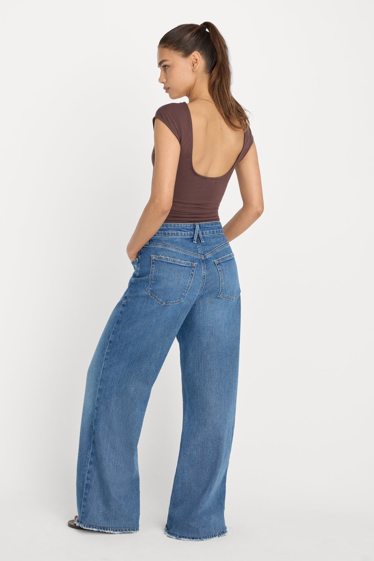 SUPER STRETCH OPEN BACK BODY SUIT | BITTER COCOA