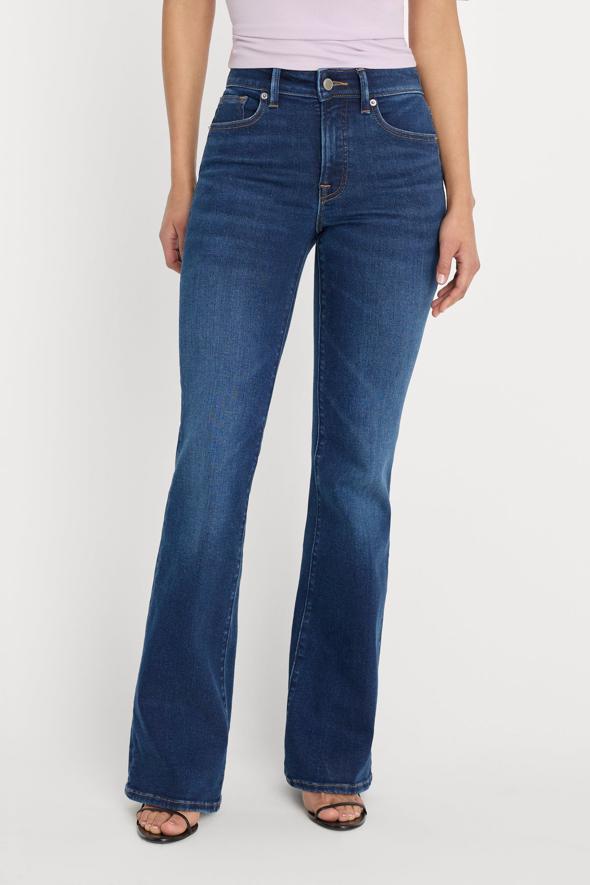 COMPRESSION GOOD LEGS FLARE JEANS | INDIGO1229-2 | GOOD AMERICAN | MODEL_A