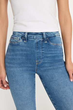 POWER STRETCH PULL-ON FLARE JEANS | INDIGO490