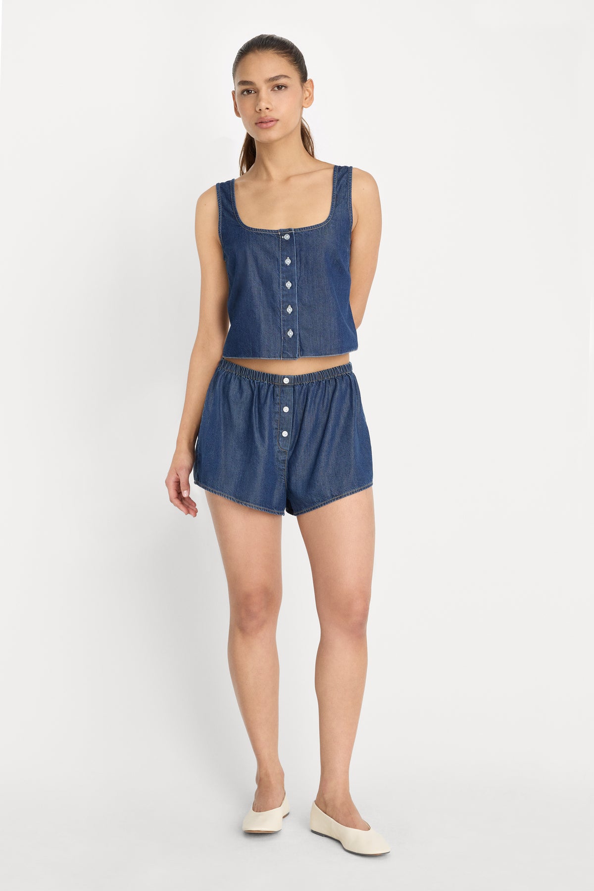 DENIM BUTTON FRONT TANK | INDIGO1187-3 | GOOD AMERICAN | MODEL_A