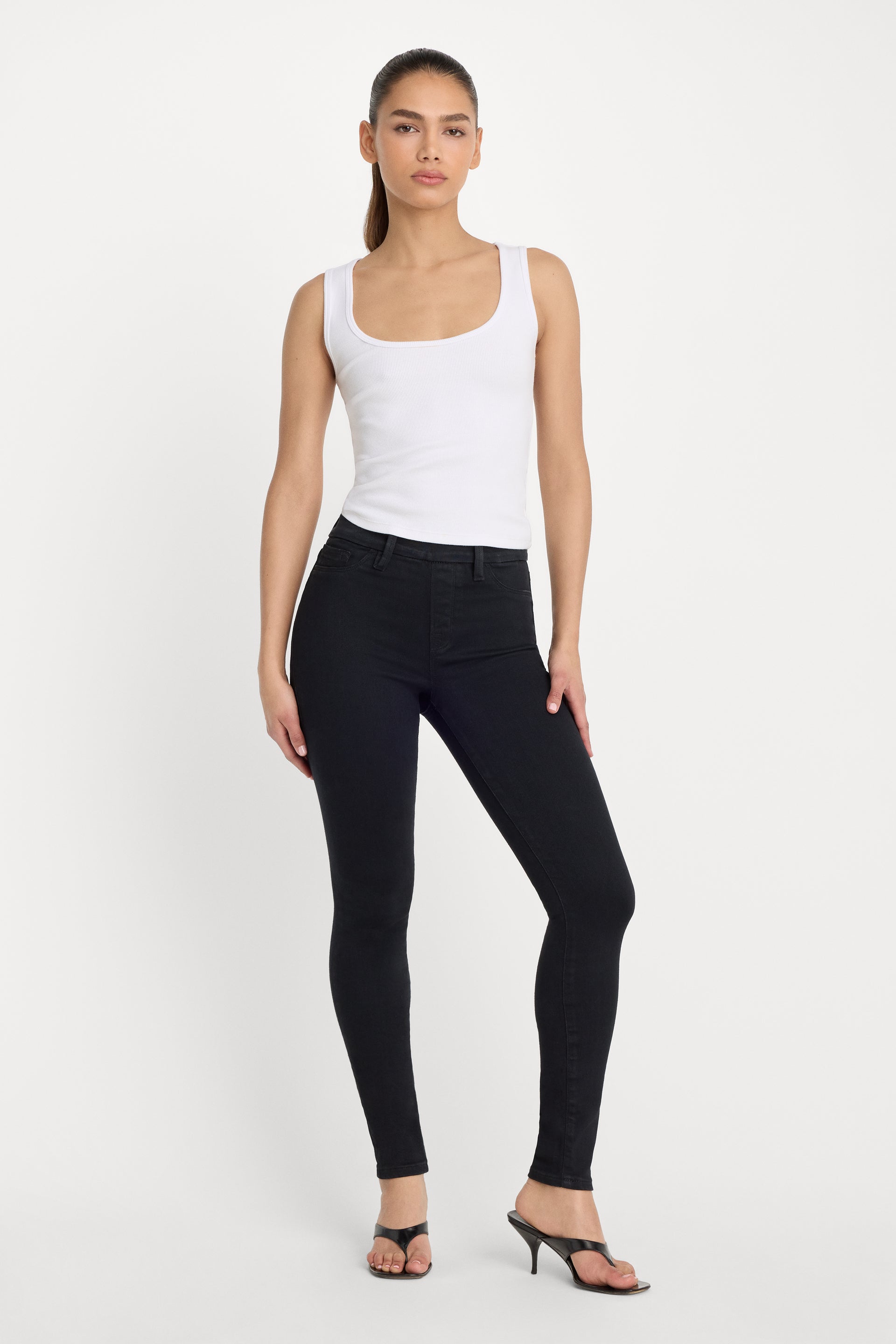 POWER STRETCH PULL ON SKINNY JEANS BLACK001