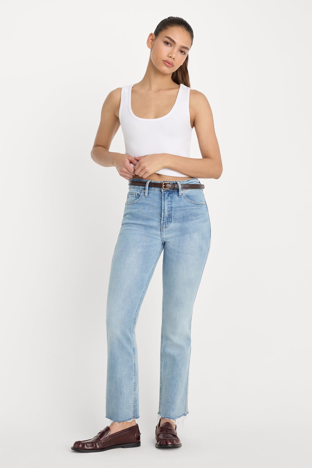 GOOD KICK FLARE JEANS | INDIGO1215-1 | GOOD AMERICAN | MODEL_A