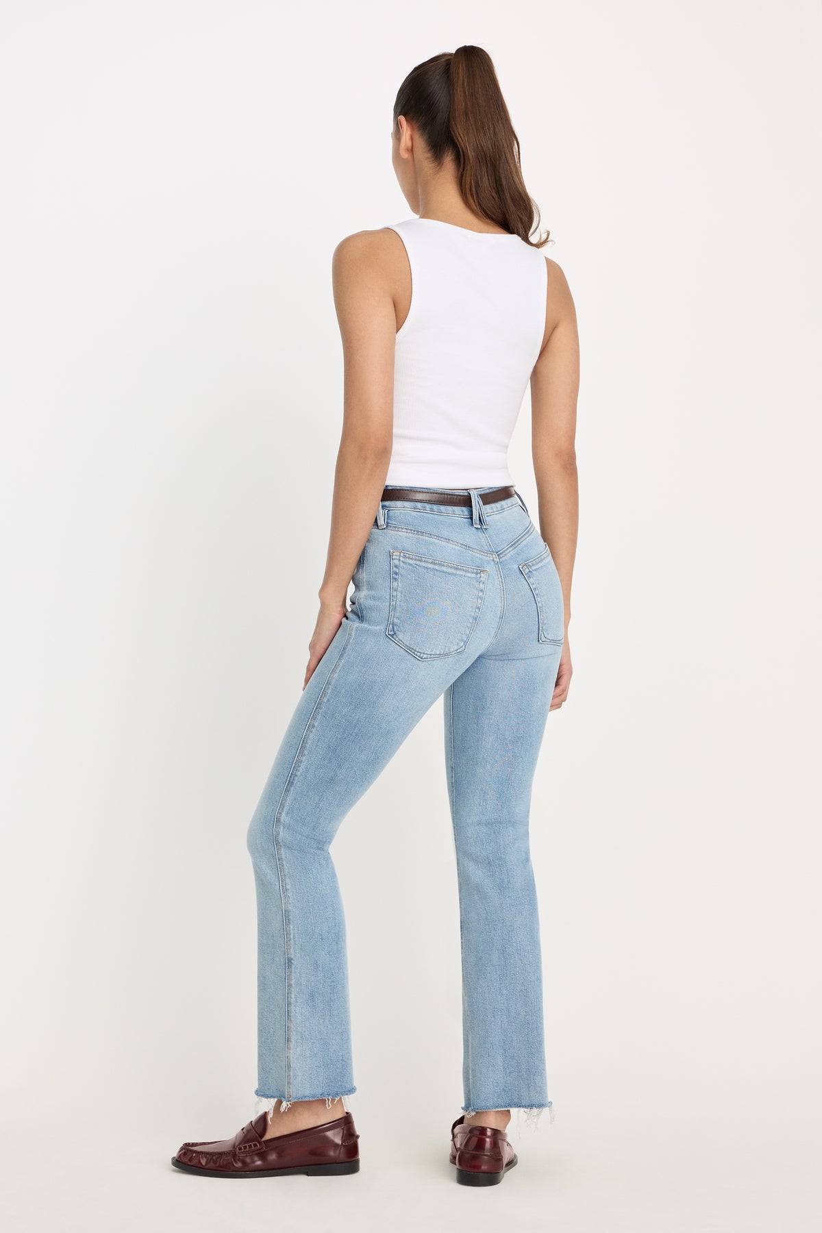 GOOD KICK FLARE JEANS | INDIGO1215-6 | GOOD AMERICAN | MODEL_A