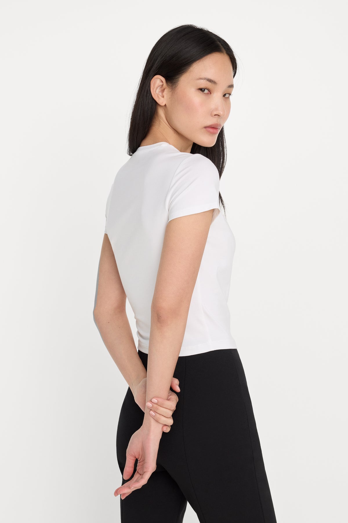 SUPER STRETCH TWIST TEE | WHITE001-5 | GOOD AMERICAN | MODEL_A