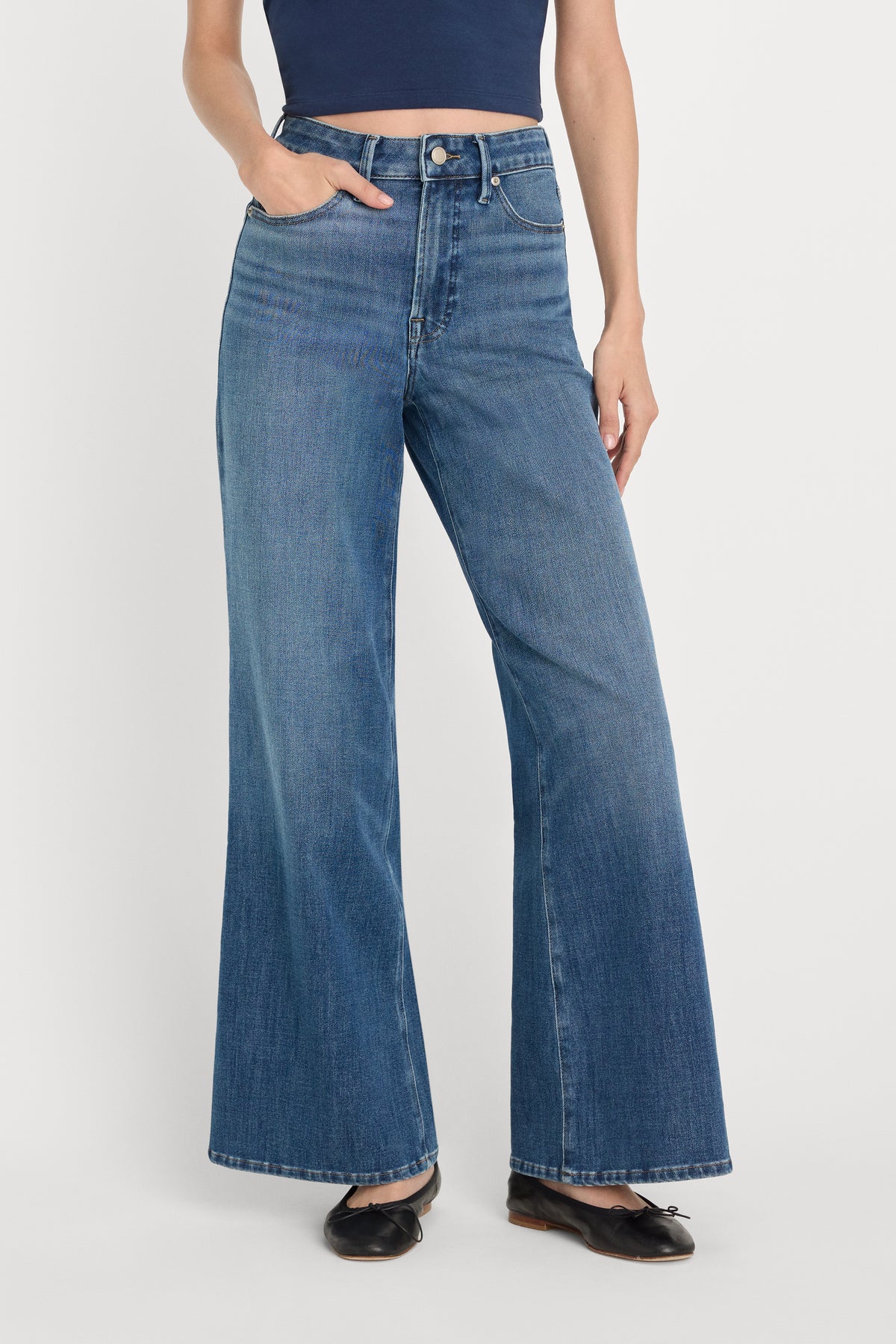 SOFT TECH GOOD WAIST PALAZZO ANKLE JEANS | INDIGO1281-2 | GOOD AMERICAN | MODEL_A
