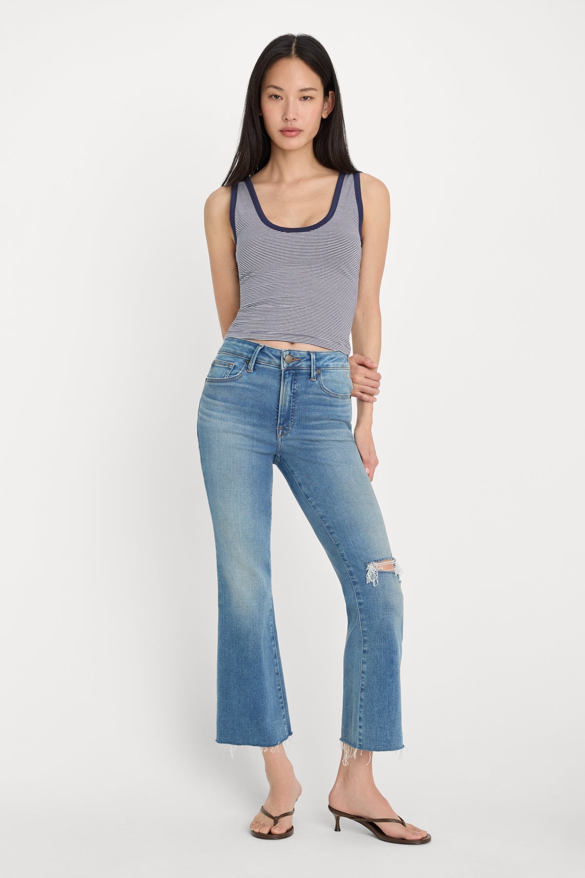 SOFT TECH GOOD LEGS CROP MINI BOOT JEANS | INDIGO1210-1 | GOOD AMERICAN | MODEL_A