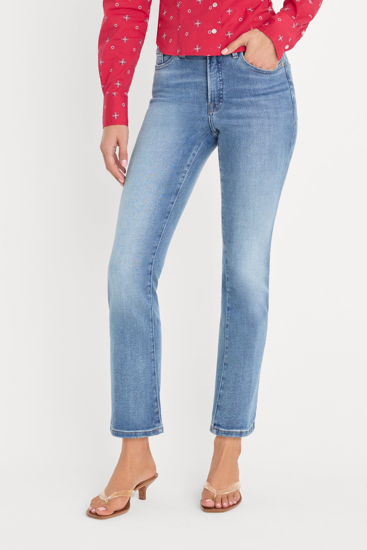 DOLLY JOLEANS STRAIGHT JEANS | INDIGO1195-2 | GOOD AMERICAN | MODEL_A
