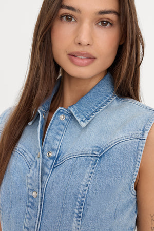DOLLY SLEEVELESS DENIM MINI DRESS | LIGHT BLUE