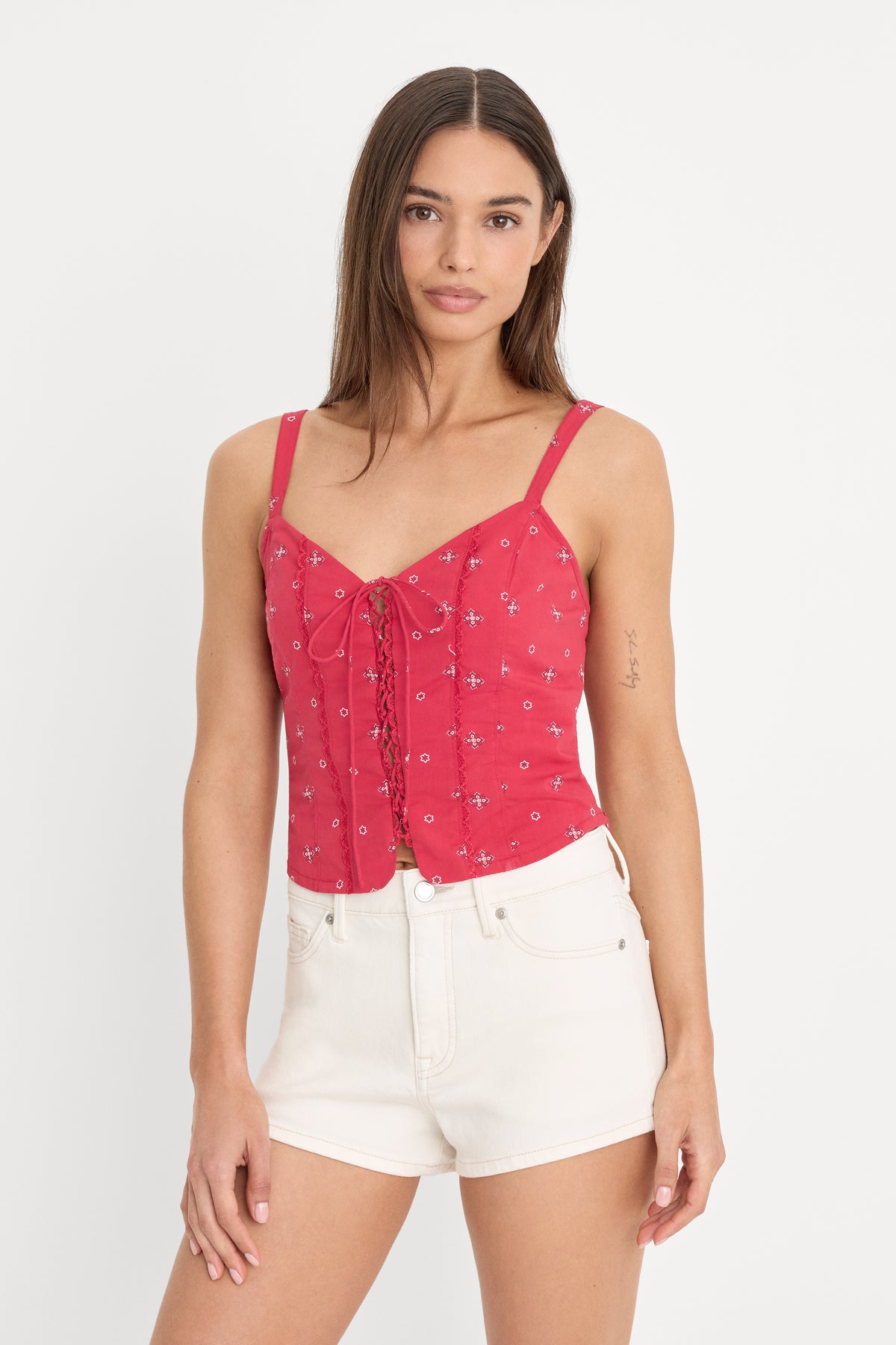 DOLLY LACE UP POPLIN TANK | FLARE BANDANA PRINT-1 | GOOD AMERICAN | MODEL_A