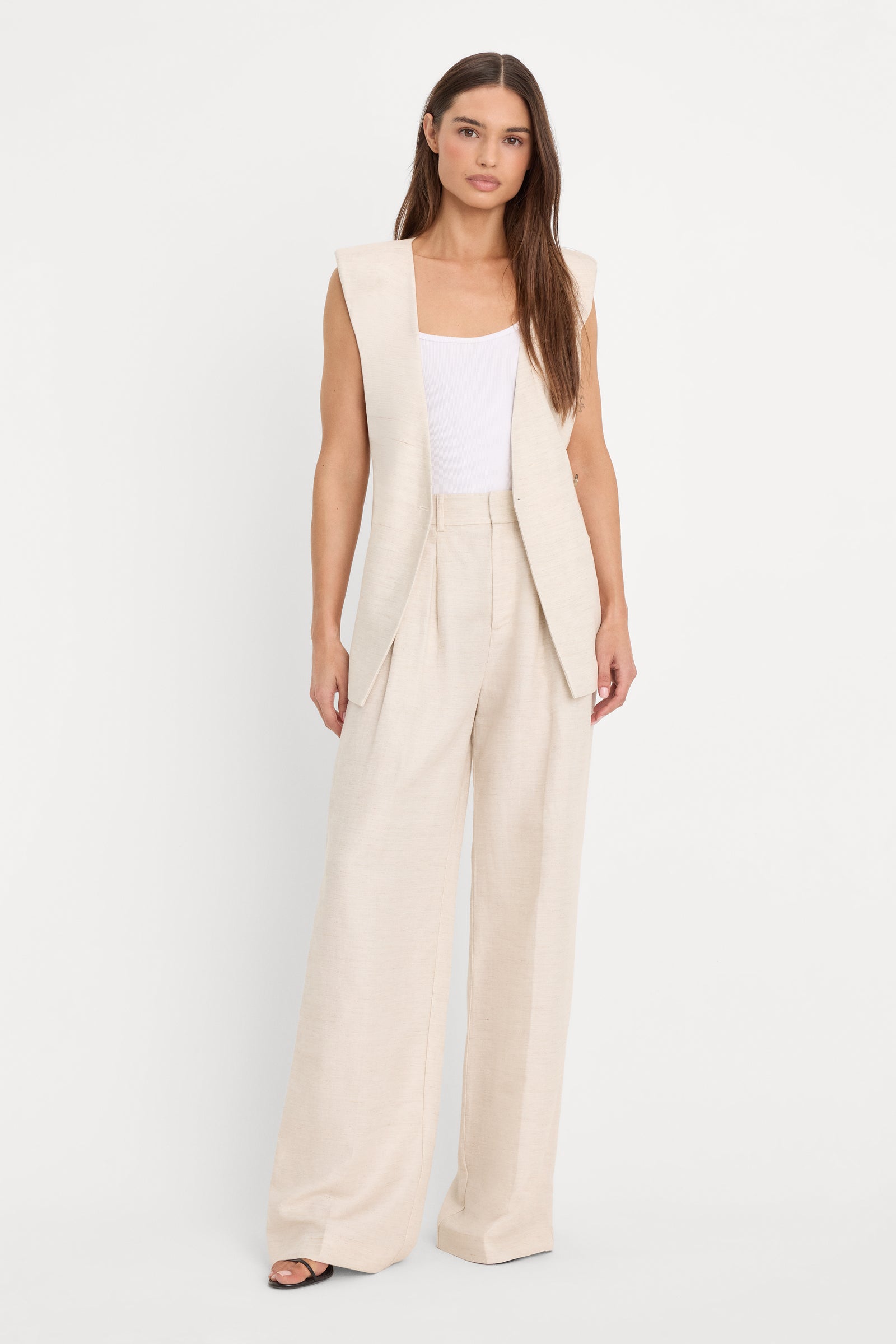 LINEN SLEEVELESS BELTED VEST | OAT