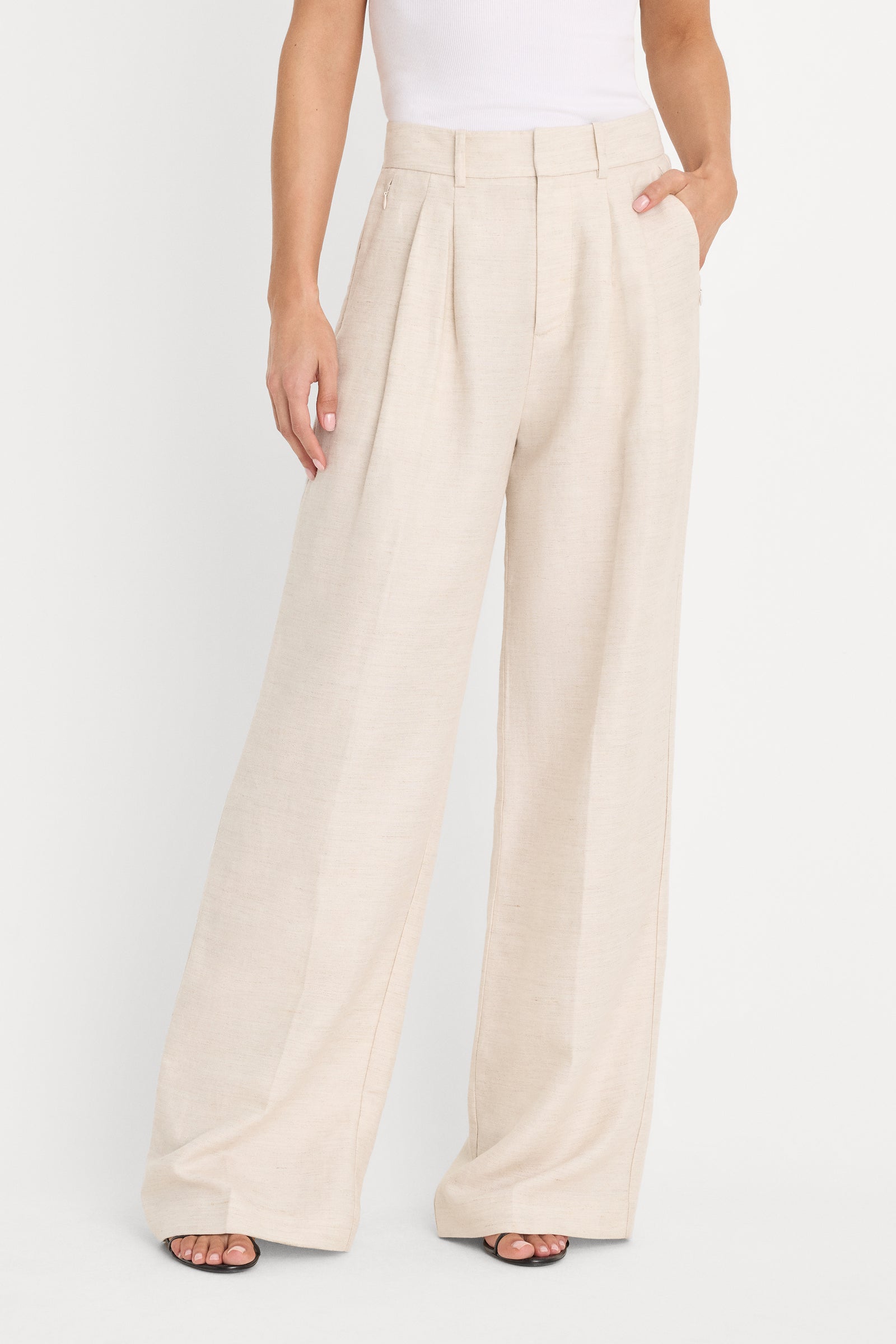 THE RELAXED LINEN TROUSER | OAT