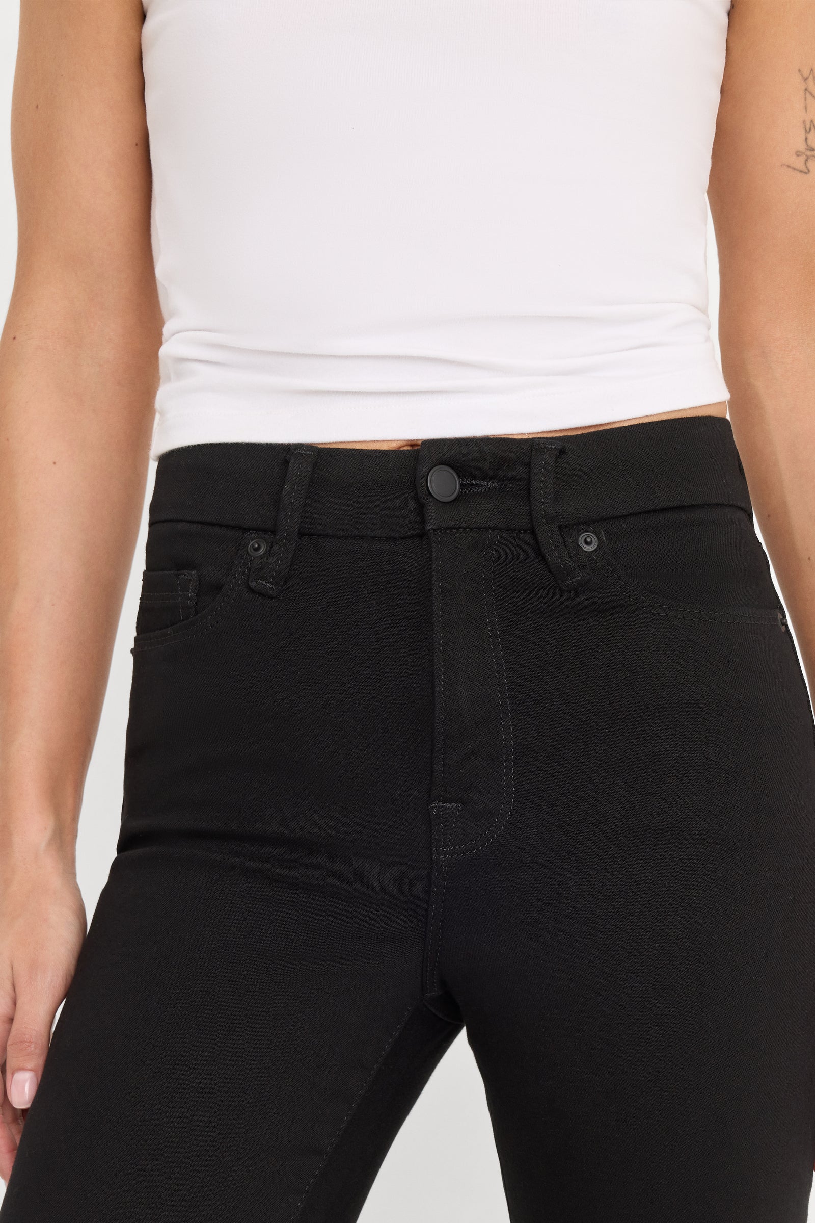 NEVER FADES GOOD LEGS STRAIGHT JEANS | BLACK001