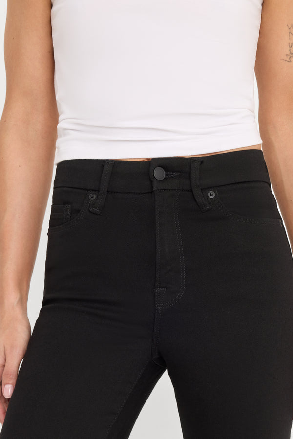 NEVER FADES GOOD LEGS STRAIGHT JEANS | BLACK001
