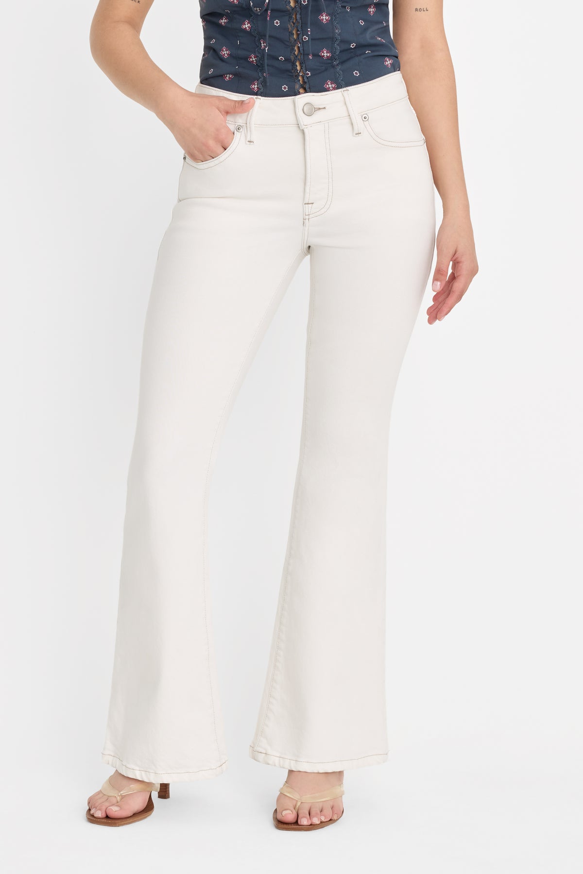 DOLLY JOLEANS PETITE FLARE JEANS | VINTAGE WHITE