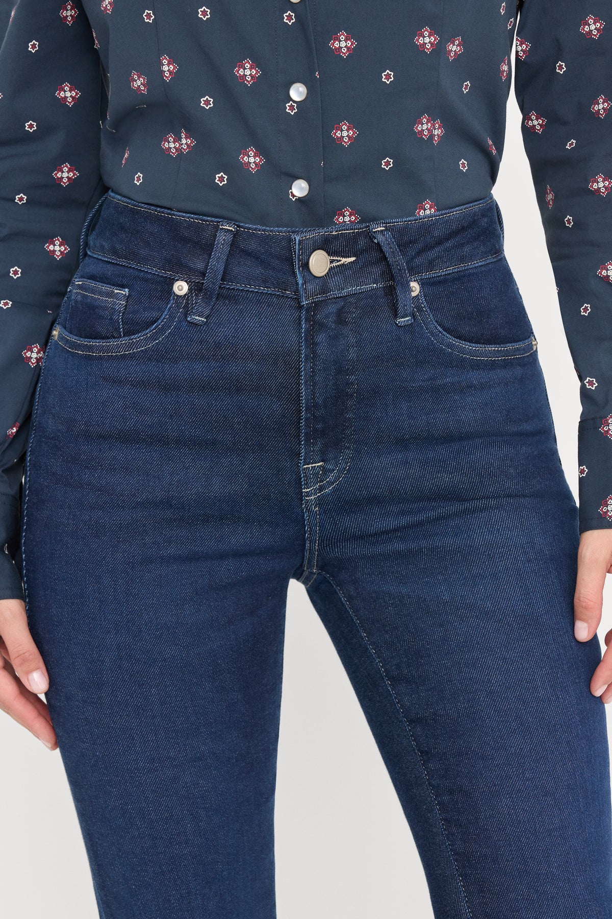 DOLLY JOLEANS PETITE FLARE JEANS | INDIGO1193
