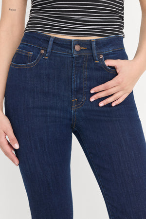 GOOD PETITE STRAIGHT JEANS | INDIGO1153