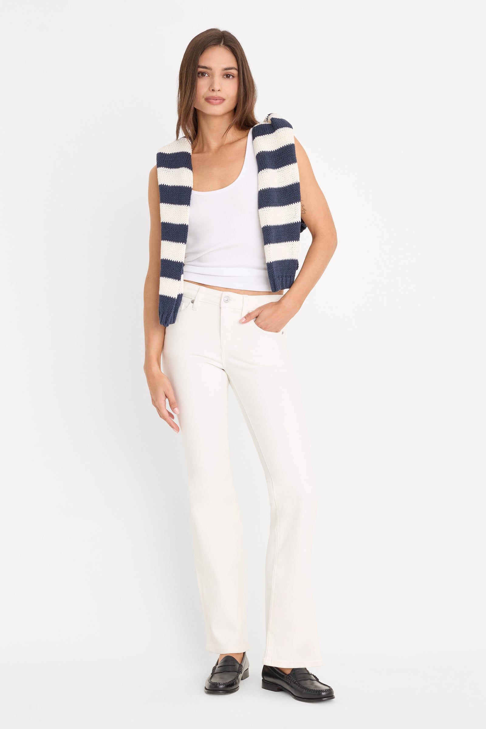 GOOD LOW RISE BOOTCUT JEANS| WHITE001