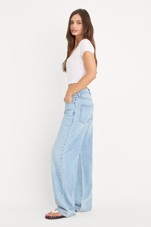WEIGHTLESS WIDE JEANS | INDIGO1250