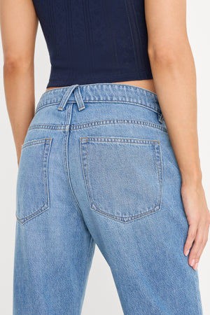 WEIGHTLESS BOYFRIEND JEANS | INDIGO961