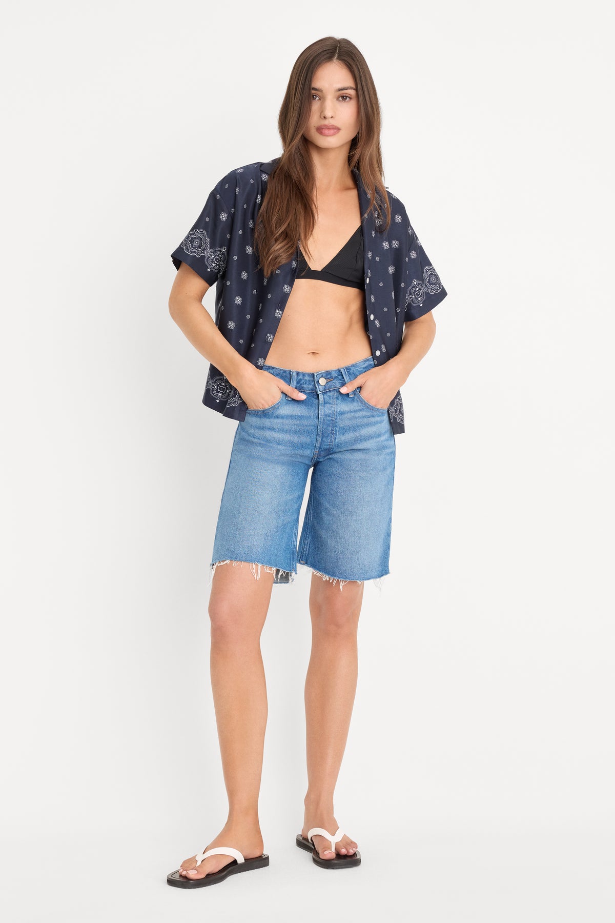 VINTAGE BERMUDA SHORTS | INDIGO1387-1 | GOOD AMERICAN | MODEL_A