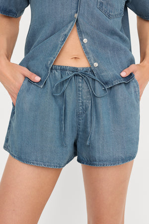 THE DENIM PULL ON SHORT | INDIGO1273