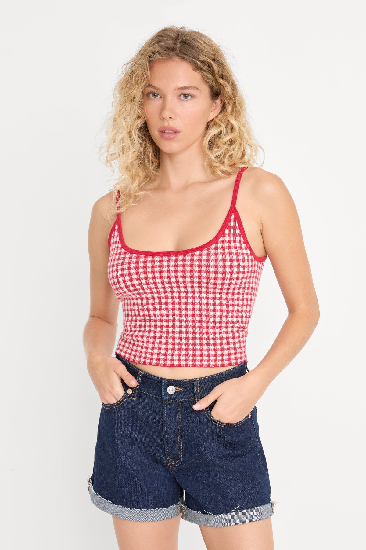 THE KEEPSAKE TANK | CHERRY GINGHAM-1 | GOOD AMERICAN | MODEL_A