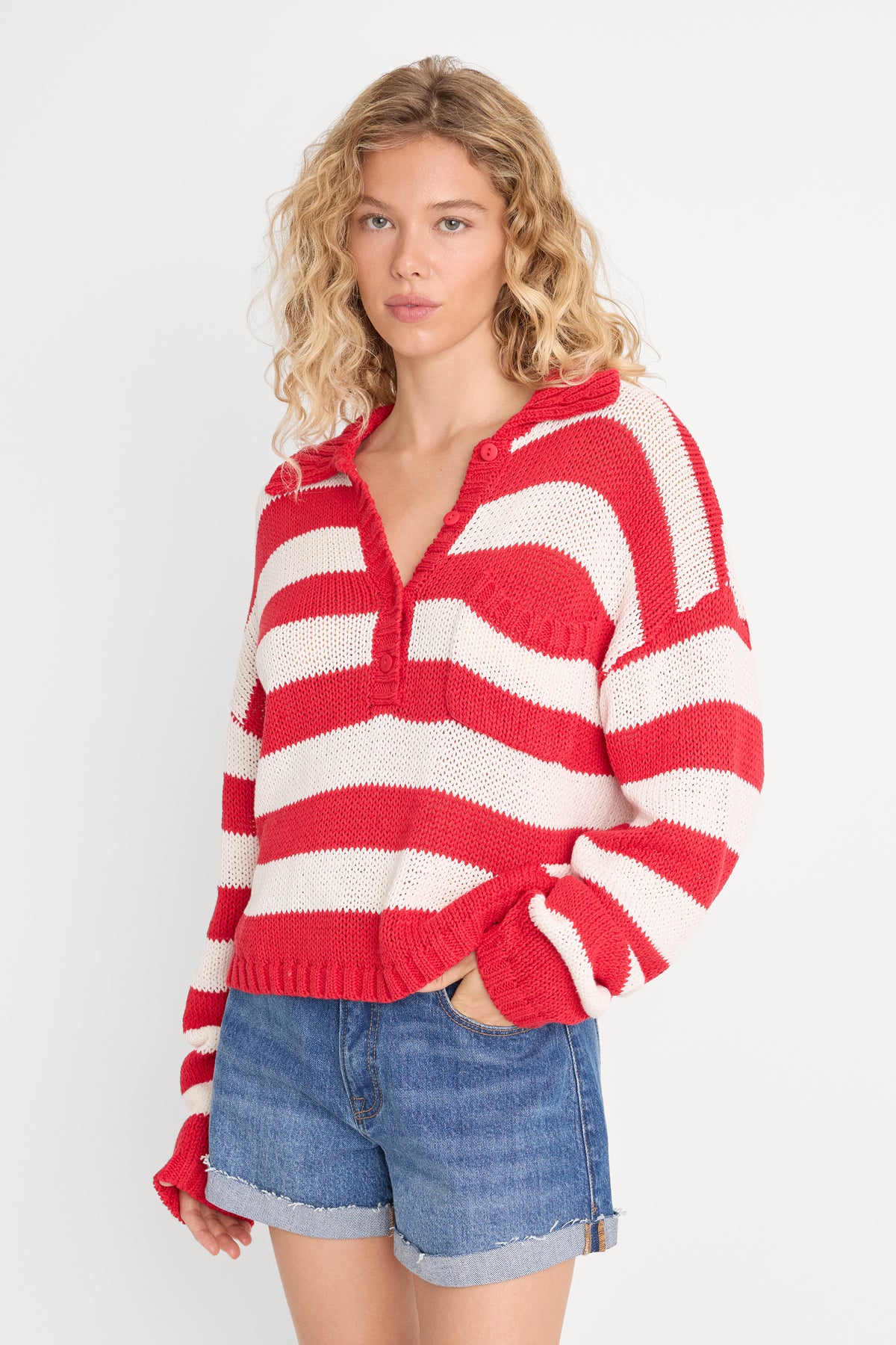 THE HARBOR SWEATER | POP RED STRIPE-1 | GOOD AMERICAN | MODEL_A