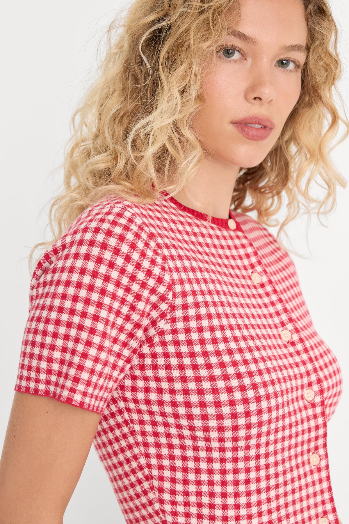 THE KEEPSAKE CARDIGAN | CHERRY GINGHAM-4 | GOOD AMERICAN | MODEL_A