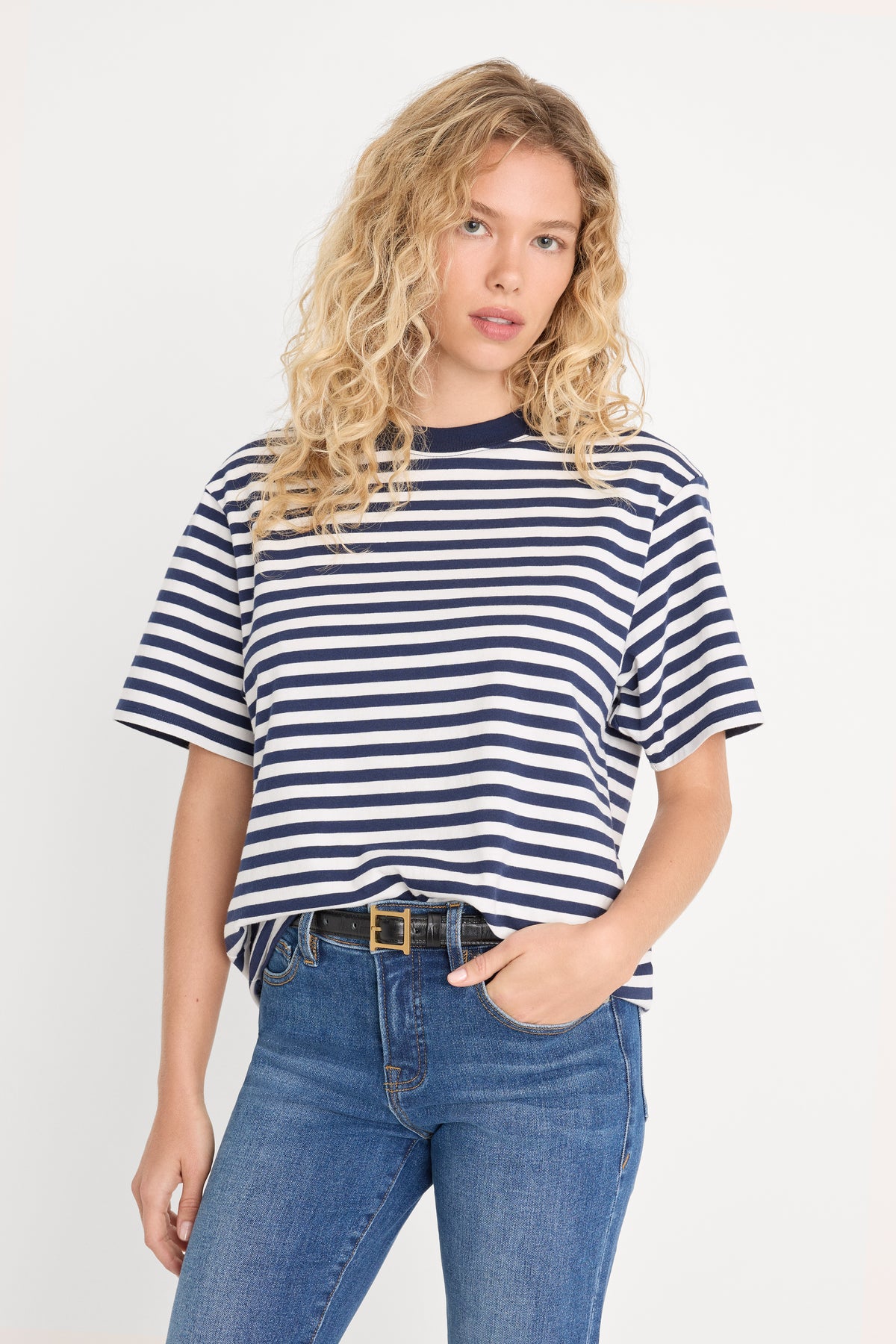 THE OVERSIZED TEE | CLEAN STRIPE HORIZON INK-1 | GOOD AMERICAN | MODEL_A