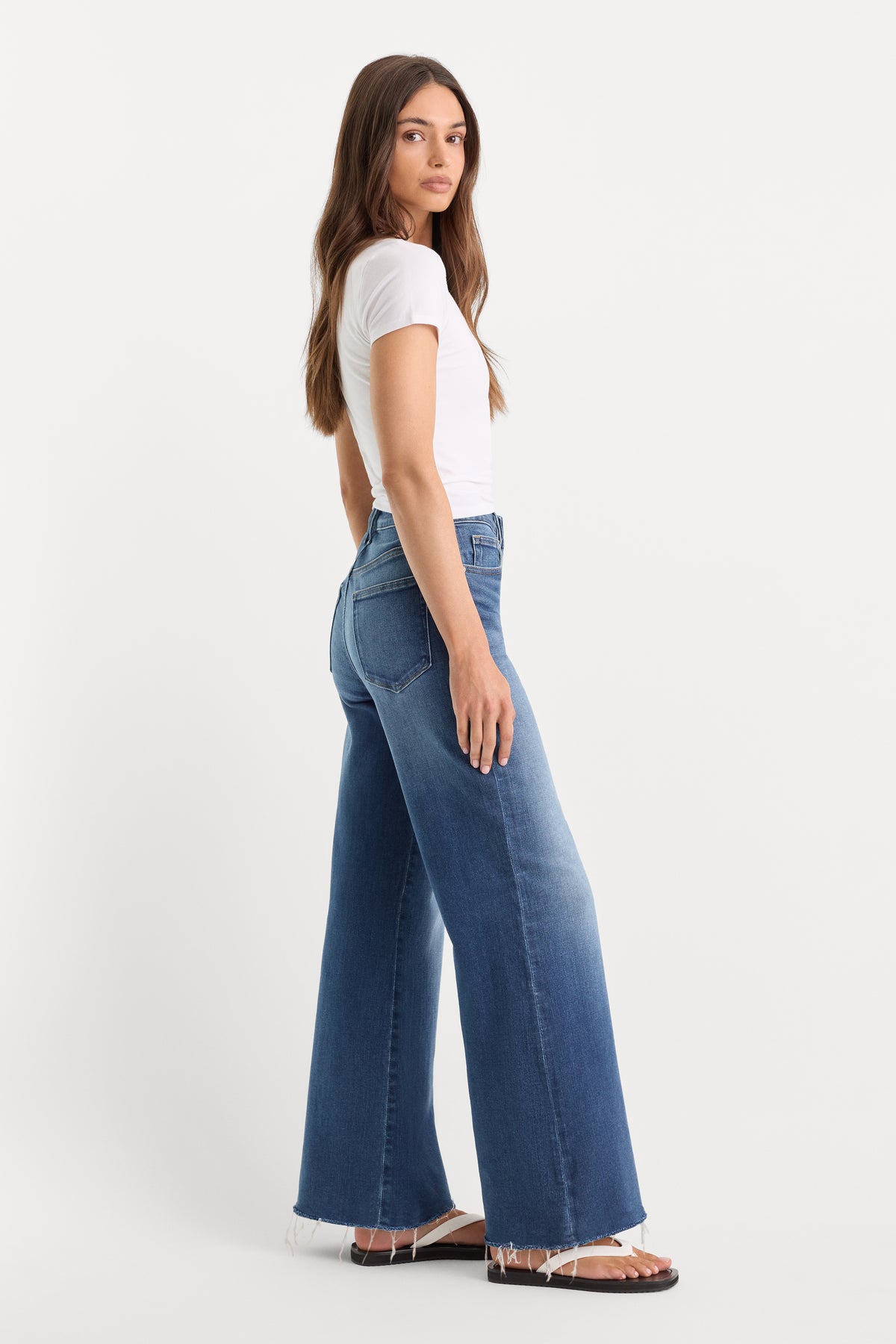 SOFT TECH GOOD WAIST PALAZZO ANKLE JEANS | INDIGO1233-1 | GOOD AMERICAN | MODEL_A
