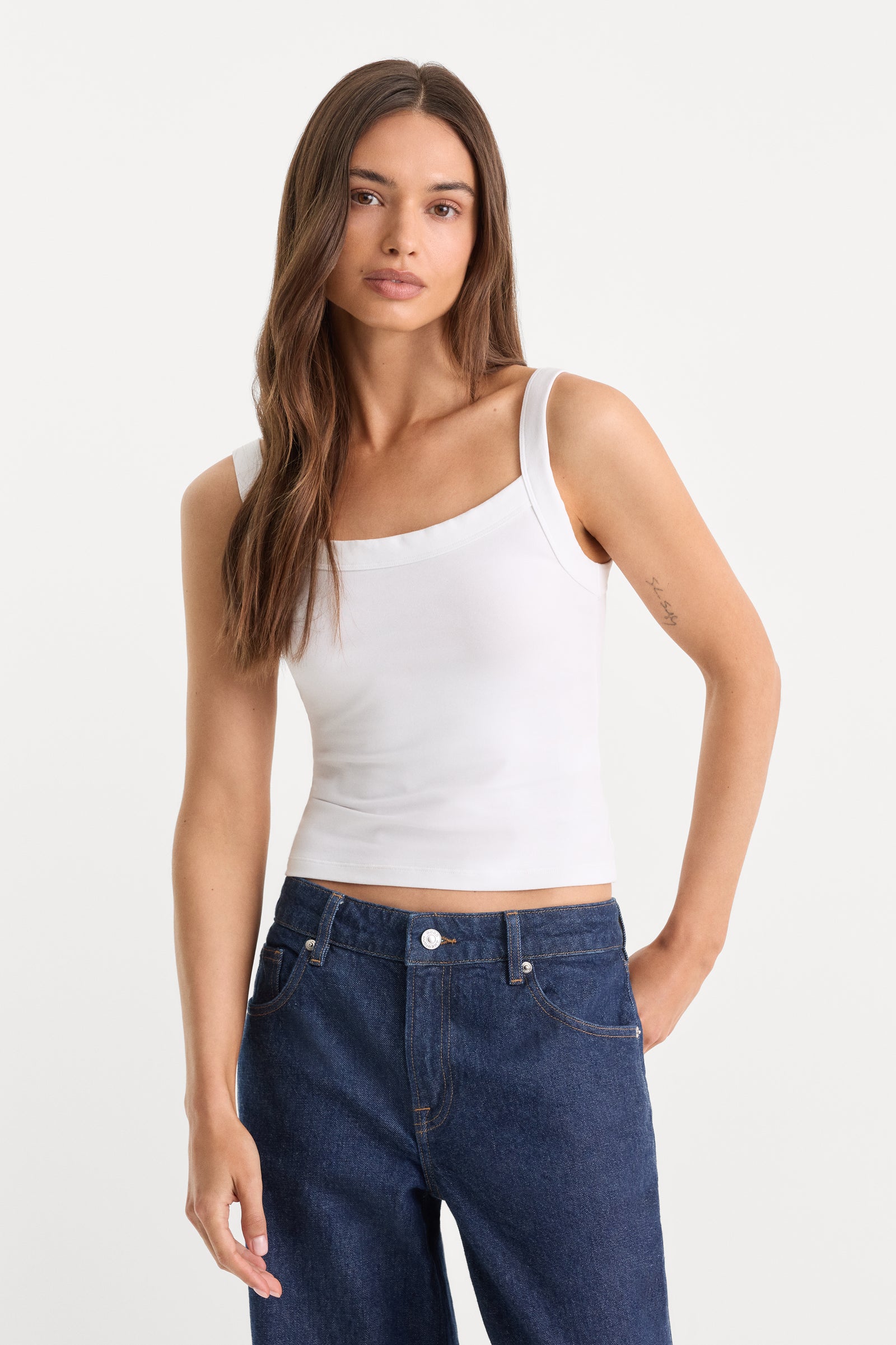 THE RINGER TANK | WHITE001