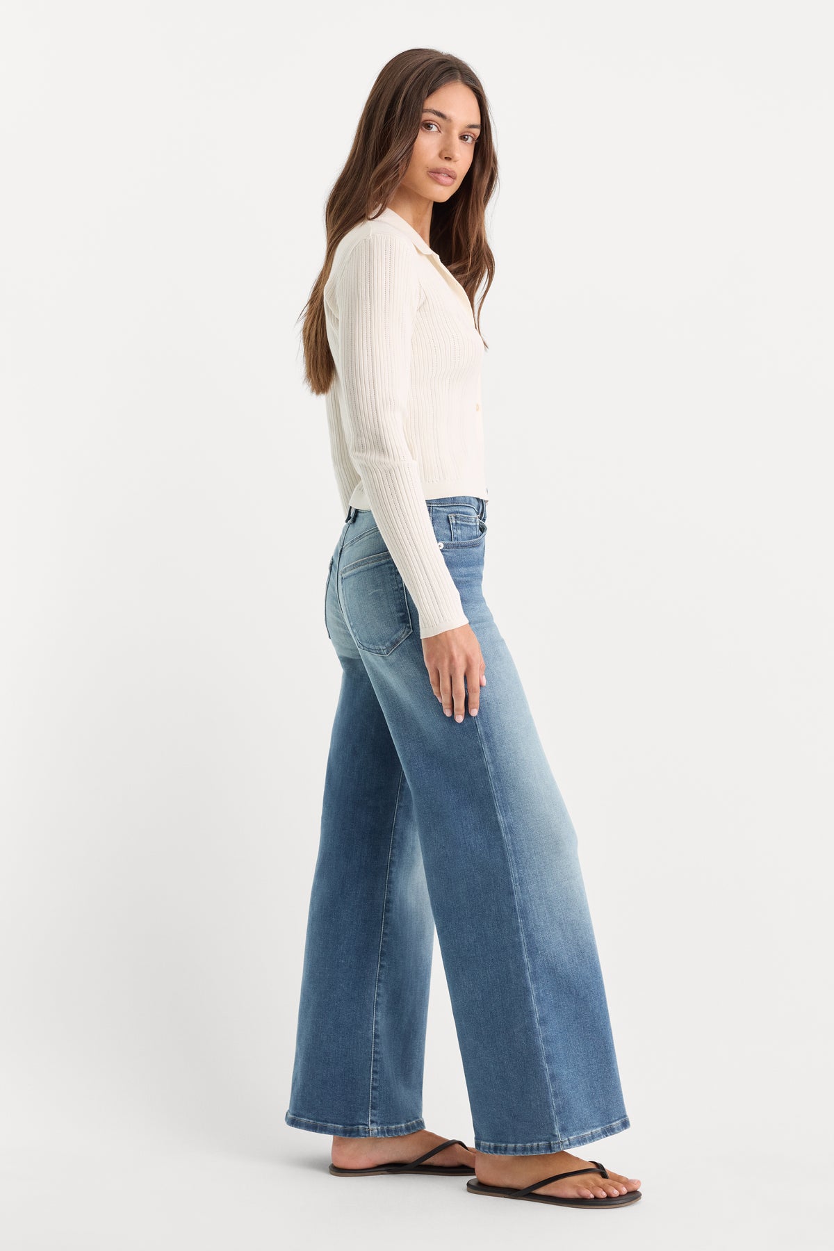 SOFT TECH GOOD WAIST PALAZZO ANKLE JEANS | INDIGO1238-3 | GOOD AMERICAN | MODEL_A